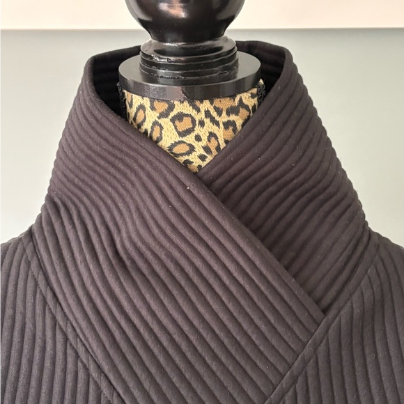 Tahari Sport Black Ribbed Cowl Neck Top NWOT! - Picture 4 of 7